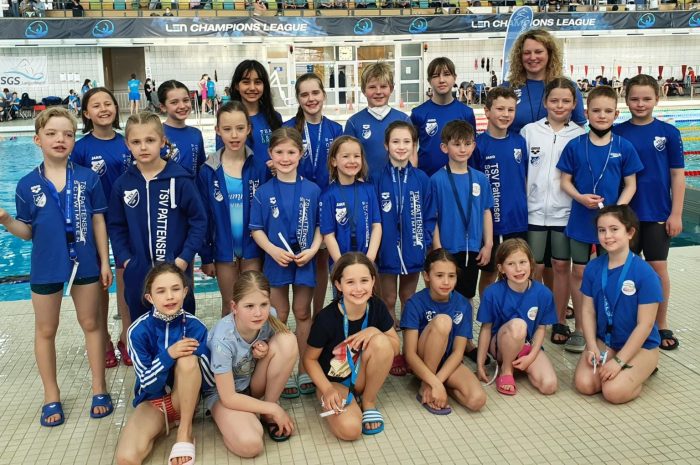 TSV – Schwimmnachwuchs erfolgreich beim Kurz-Strecken-Tag – Die jüngsten Aktiven räumen zahlreiche Medaille und Bestzeiten im Stadionbad ab